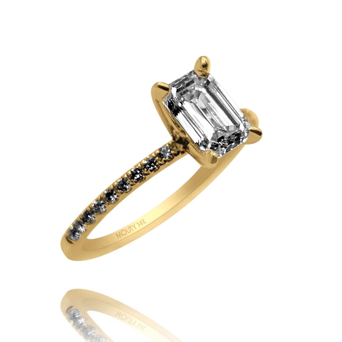 Anillo Aria en oro amarillo 14k con diamante de laboratorio 1.0 ct central laterales .12cts