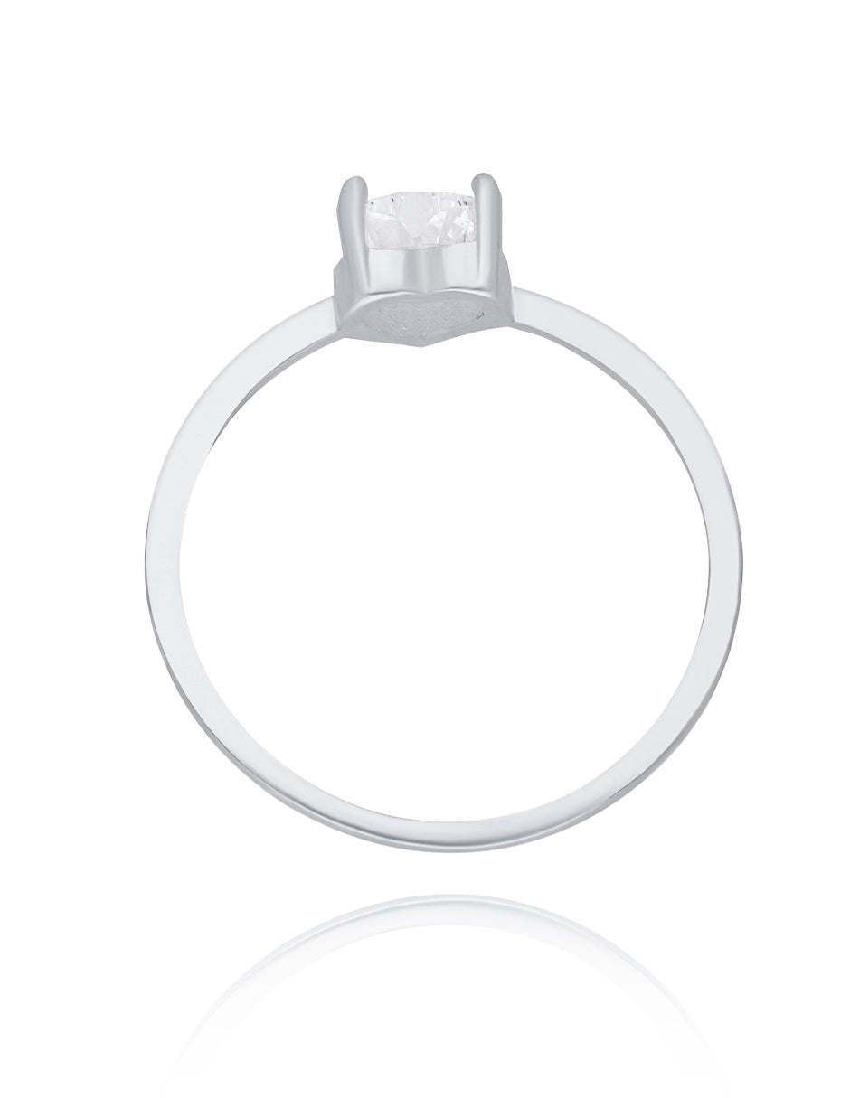 Anillo Zara en plata con circonia blanca