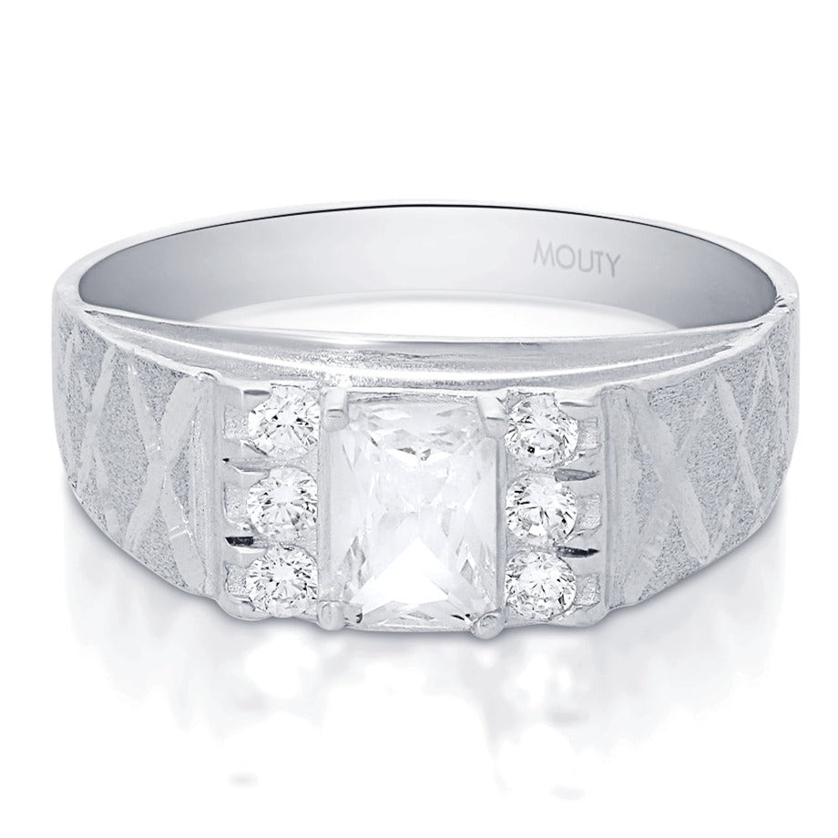 MOD15 ring in 10k white gold with white zirconia