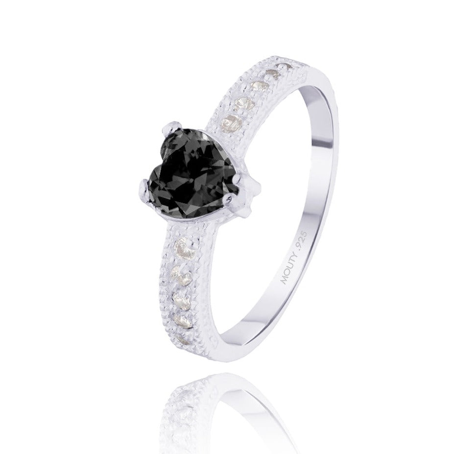 Fanny ring in silver with black zirconia