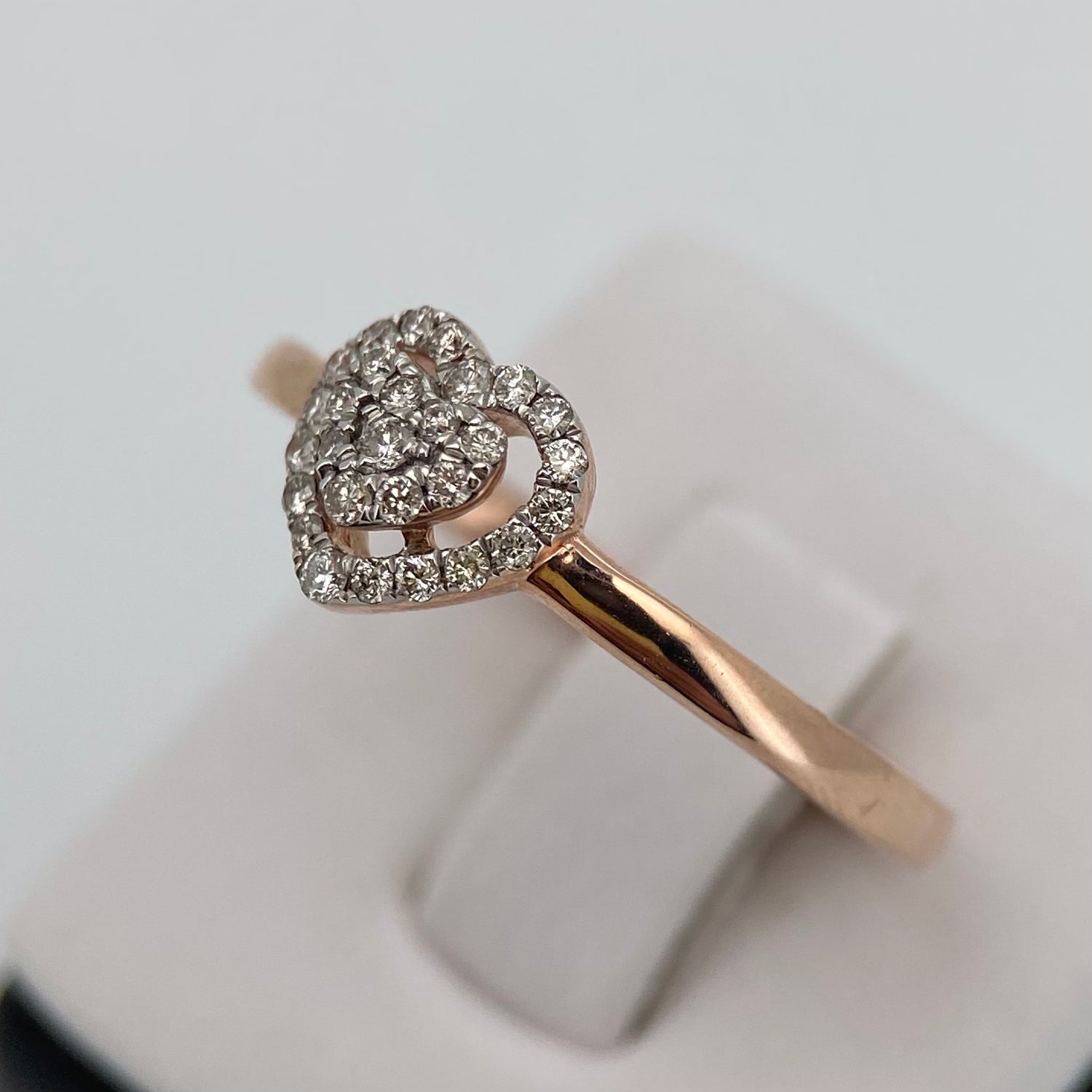 Anillo en Oro Rosa de 14k con Diamante Mod: OF1797 – Mouty Joyería