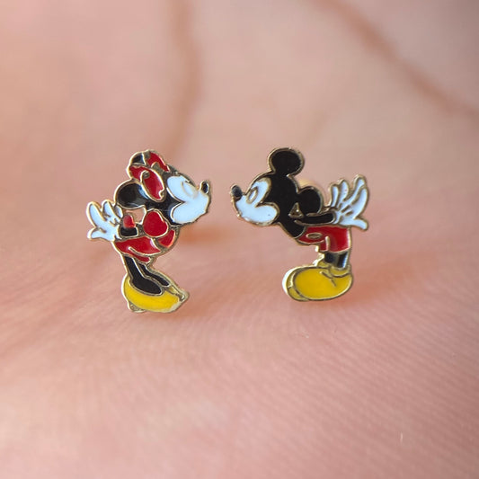 Dúo Collar y broqueles Mickey & Minnie en oro amarillo 10k Esmaltado Disney®️