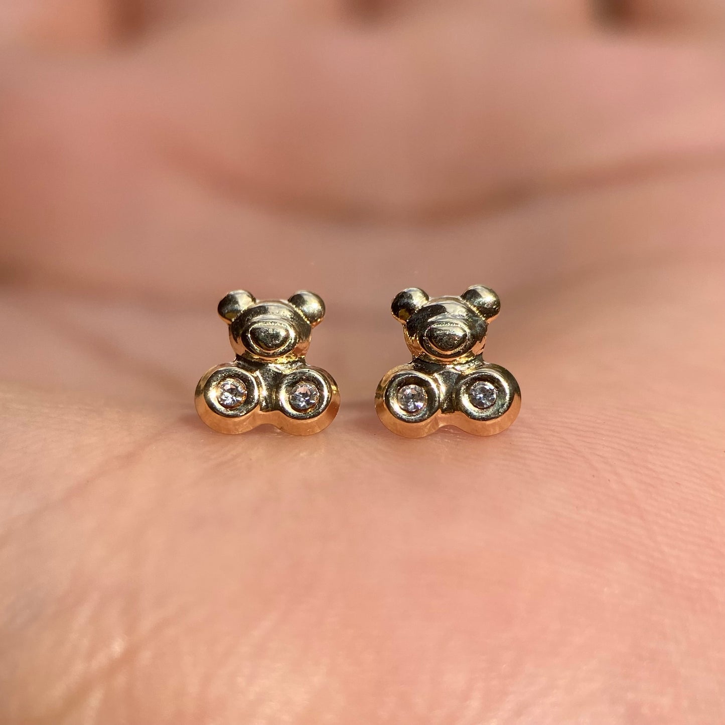 Teddy bear studs in 10k yellow gold with zircons Code: 14294 7mm