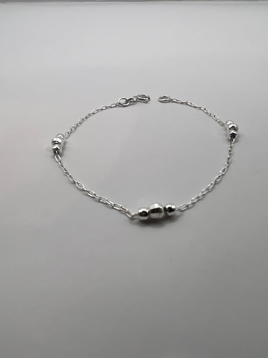 Pulsera unisex de Plata .925 con colgante de bolitas 1mm 1.5gr 18cm