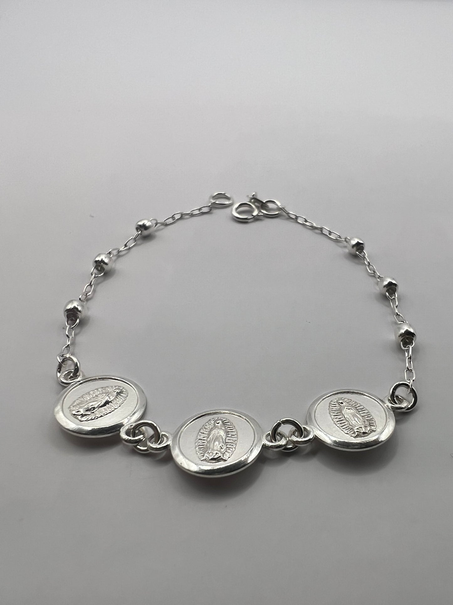 Pulsera Unisex de Plata .925 Con colgantes de la Virgen de Guadalupe 1mm 2.6gr 18cm