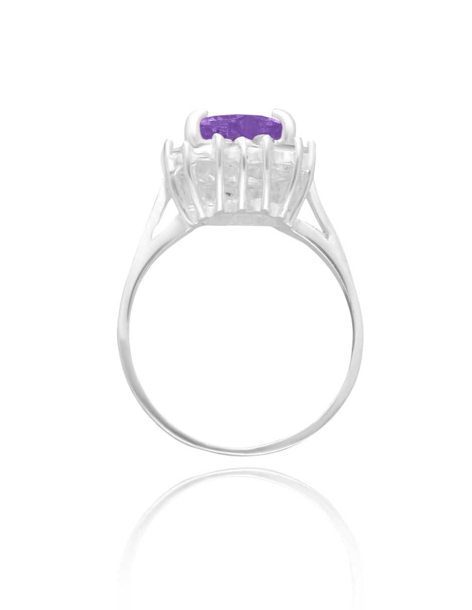 Anillo Serena en oro blanco 18k con circonia morada inspirado en Sailor M.