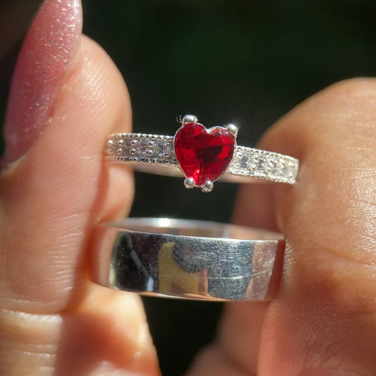 Dúo de Anillos Willow-Fanny en Plata con Circonia Roja