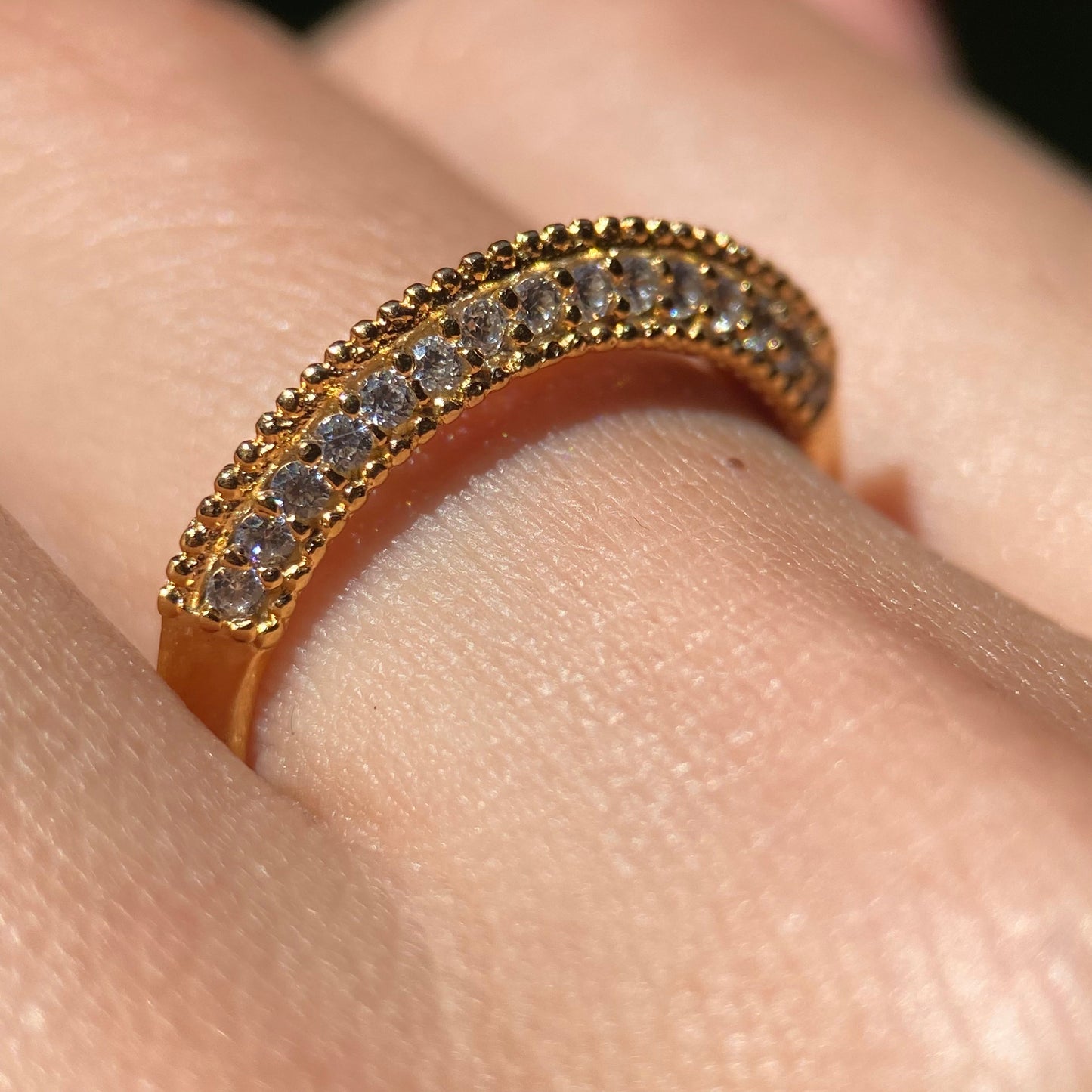 Elsie ring in 10k yellow gold with zircons